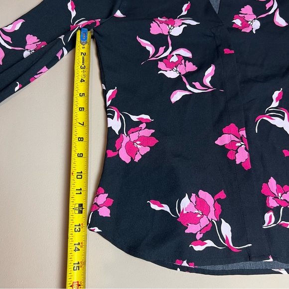 4 for $20 Halogen black button down Barbie pink flowers small long sleeve - Picture 7 of 9
